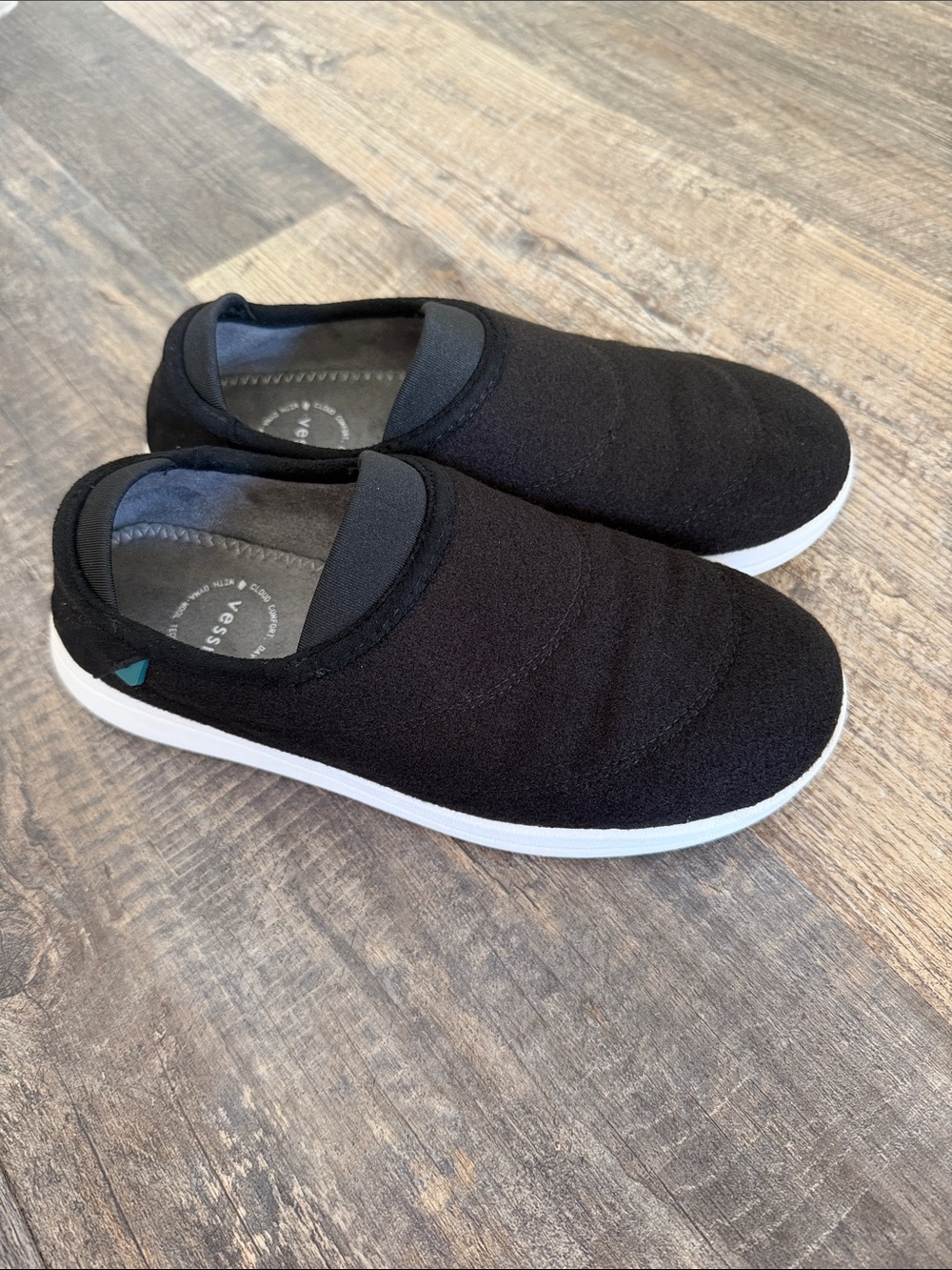 Vessi Women's Size 7 Sunday Slippers Waterproof Vegan Wool Graphite Black